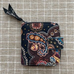 Vera Bradley Wallet in Kensington Brown